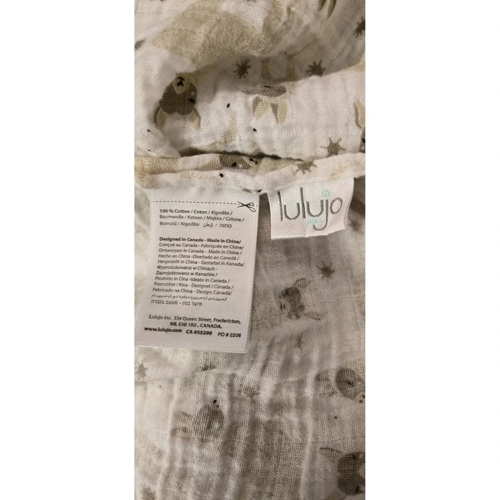 Lulujo Baby Cotton Muslin Swaddle Llama Swaddle Blanket, 47x47-Inch